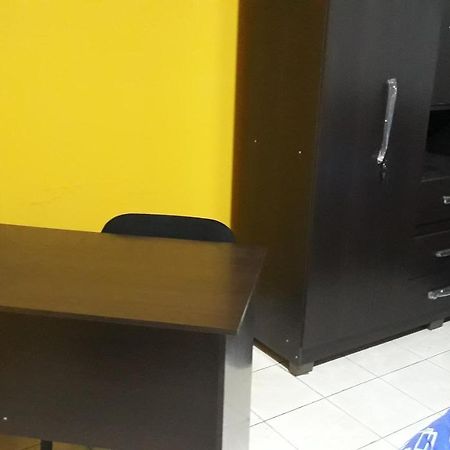 Hostal Urbano 塔里哈 外观 照片