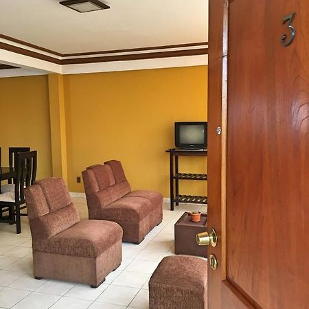 Hostal Urbano 塔里哈 外观 照片