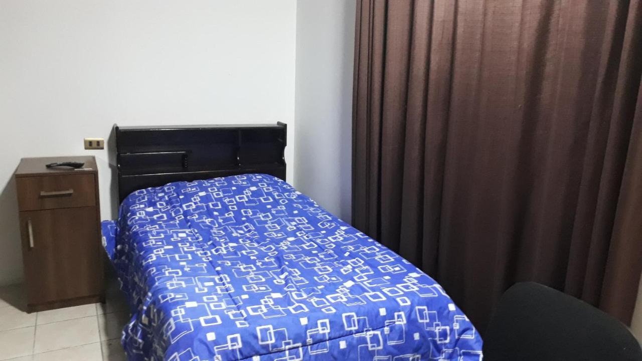 Hostal Urbano 塔里哈 外观 照片