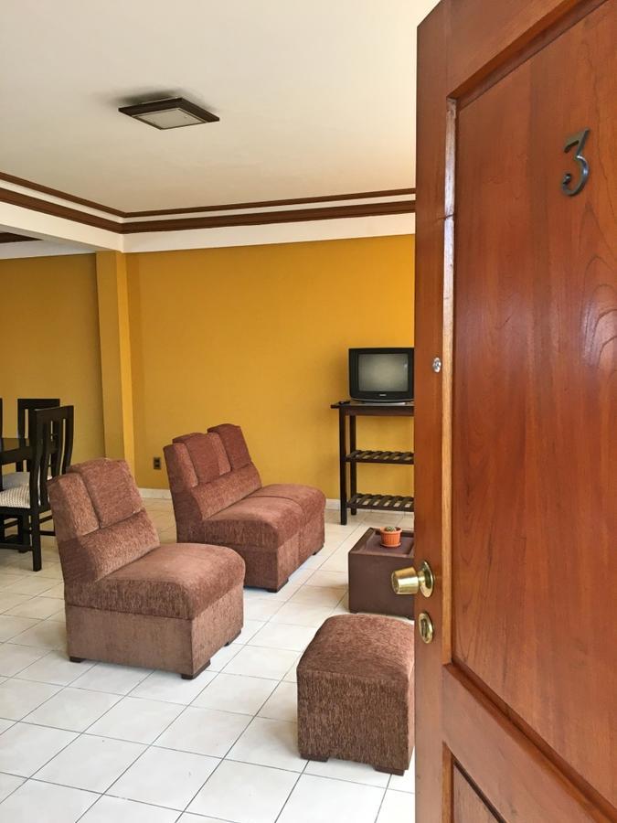 Hostal Urbano 塔里哈 外观 照片